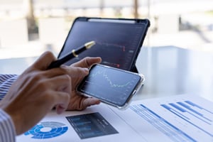 December Survey Shows Leadership Development Spend Rose in 2025 but 2026 Plans are Still Unclear